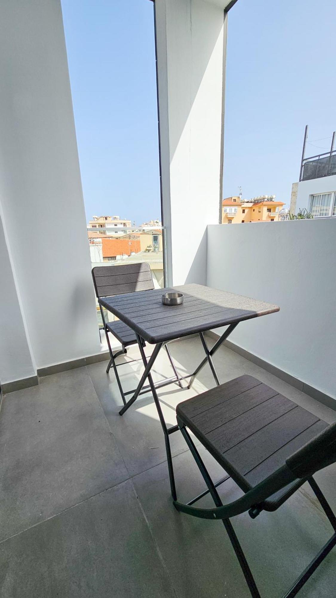 Sealife Citycenter Residences Larnaka Exterior foto
