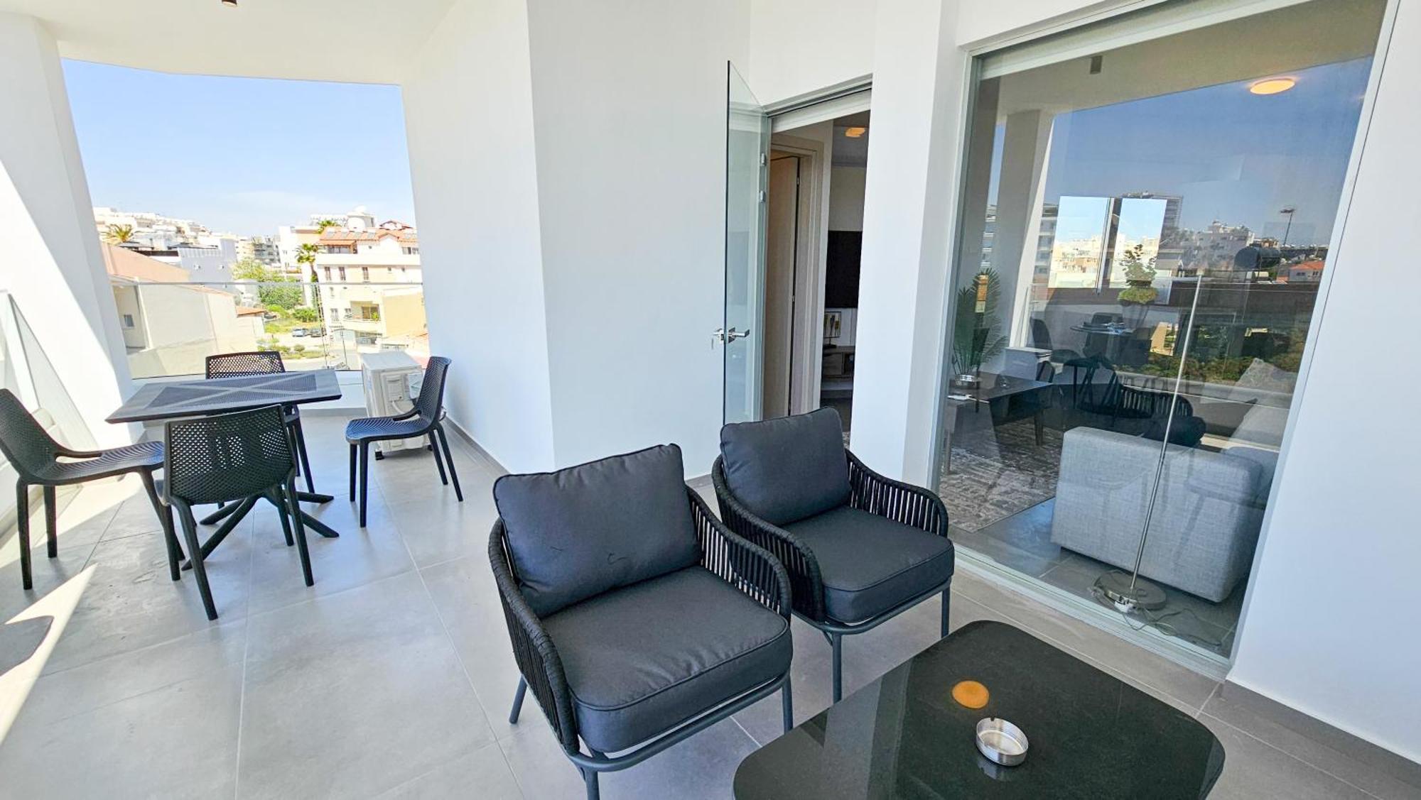 Sealife Citycenter Residences Larnaka Exterior foto